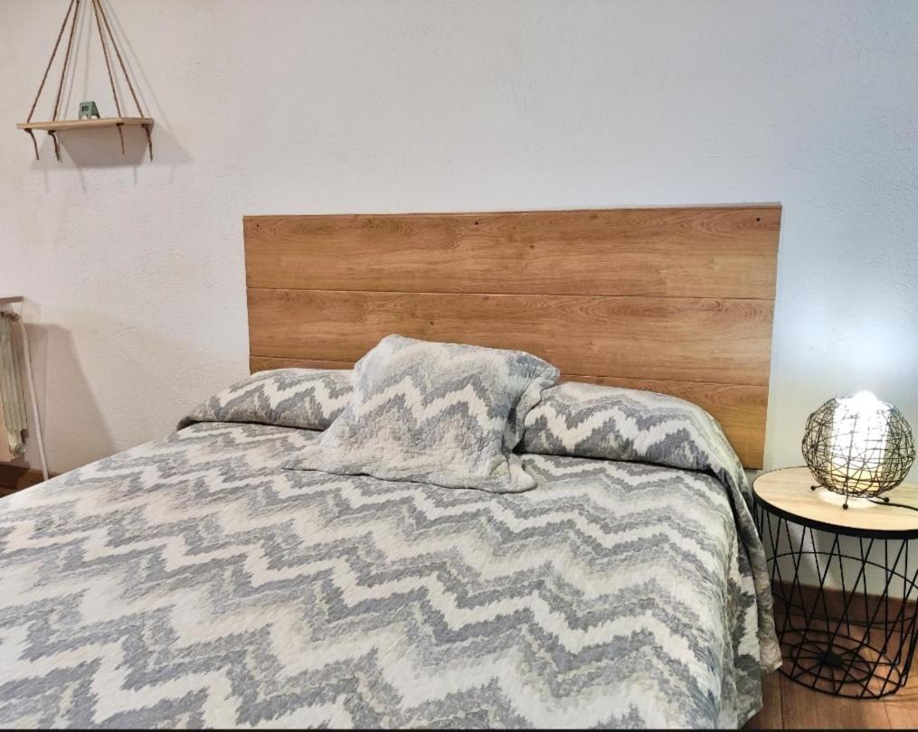 Apartament Corbatera Cim Apartaments Корнуделья Экстерьер фото